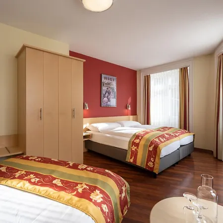 Hotel De La Paix 3*