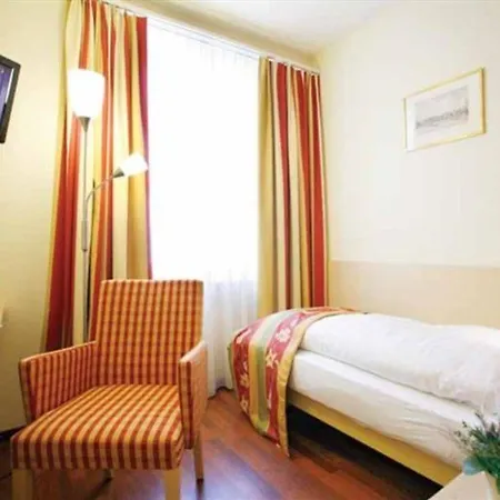 De La Paix 3* Lucerna