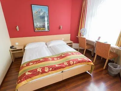 De La Paix Hotel